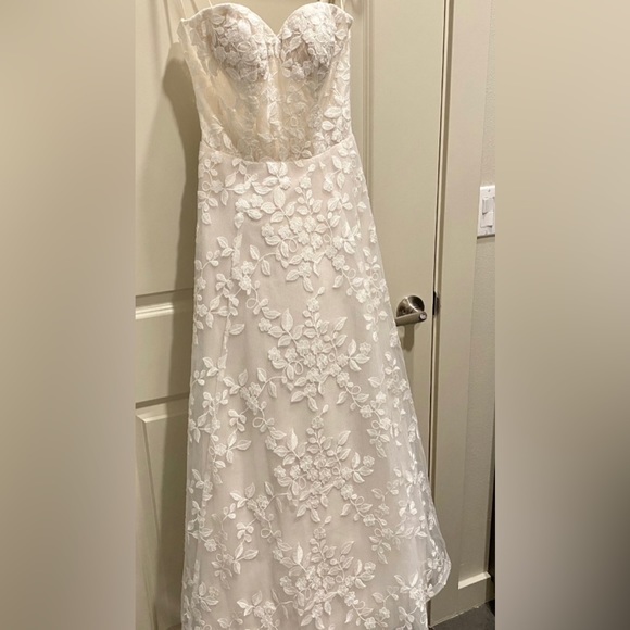 BHLDN (Anthropology) Wedding dress Size 6 - Picture 4 of 10